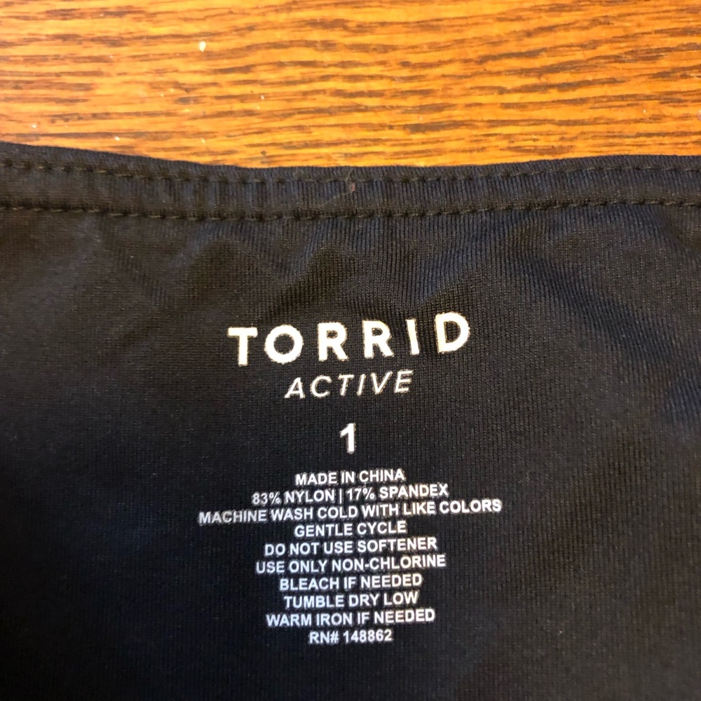 Torrid Active Crop Side Pocket Legging Black Nylo… - image 2